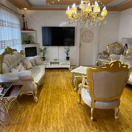 Хостел Golden House